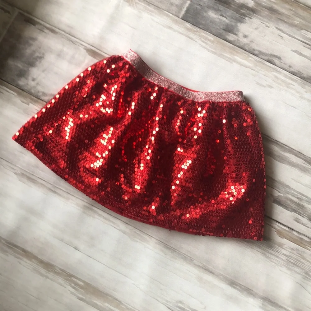 COSTUME SKIRT/ GIRLS SIZE  7/8 GLITTER SKIRT
